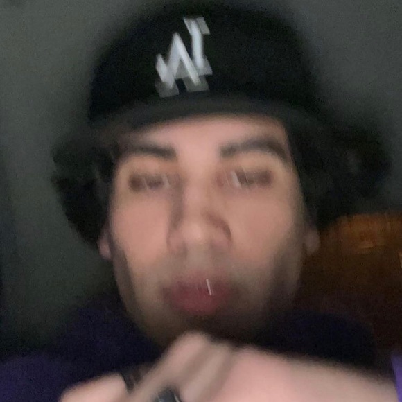 Meet your Posher, Julianna - Picture 1 of 1